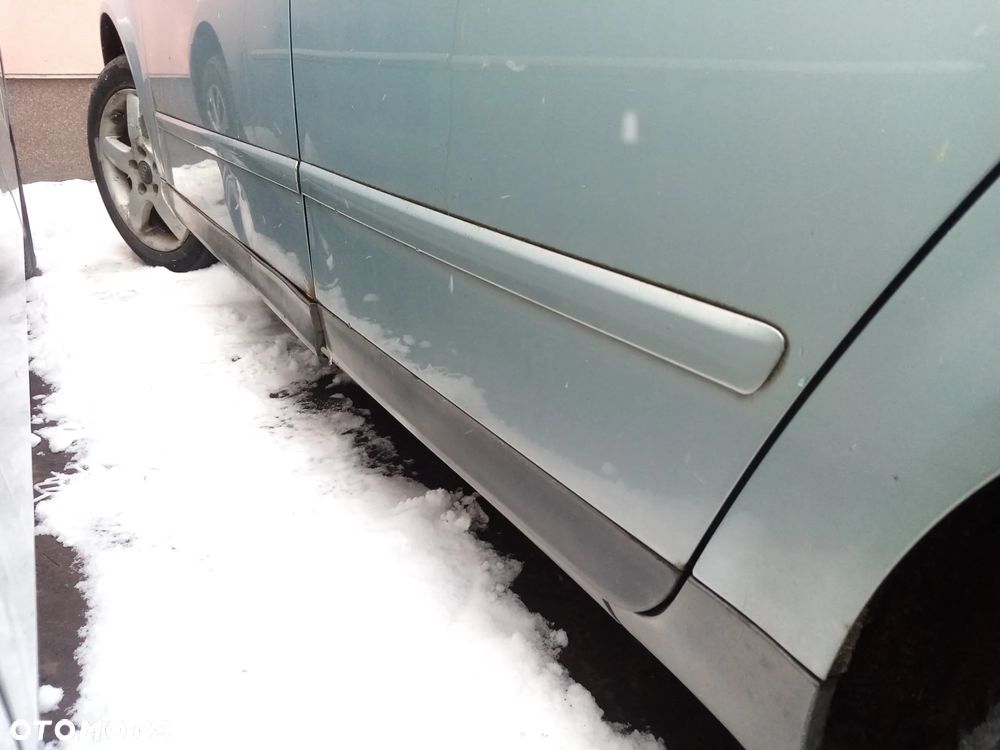 AUDI A4 B6 1.9 TDI AVB - ZDERZAK TYL TYLNI LY7R - 21