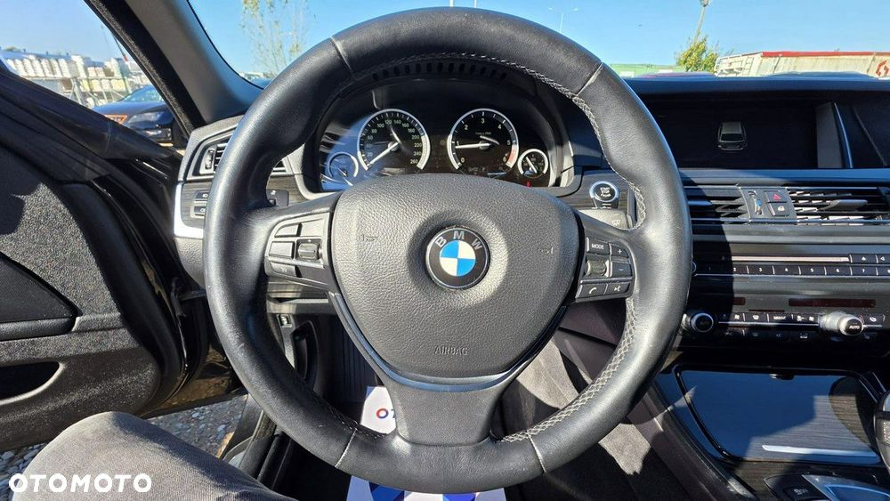 BMW Seria 5 - 16