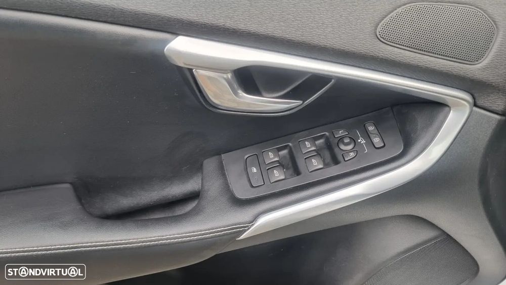 Volvo V40 - 21