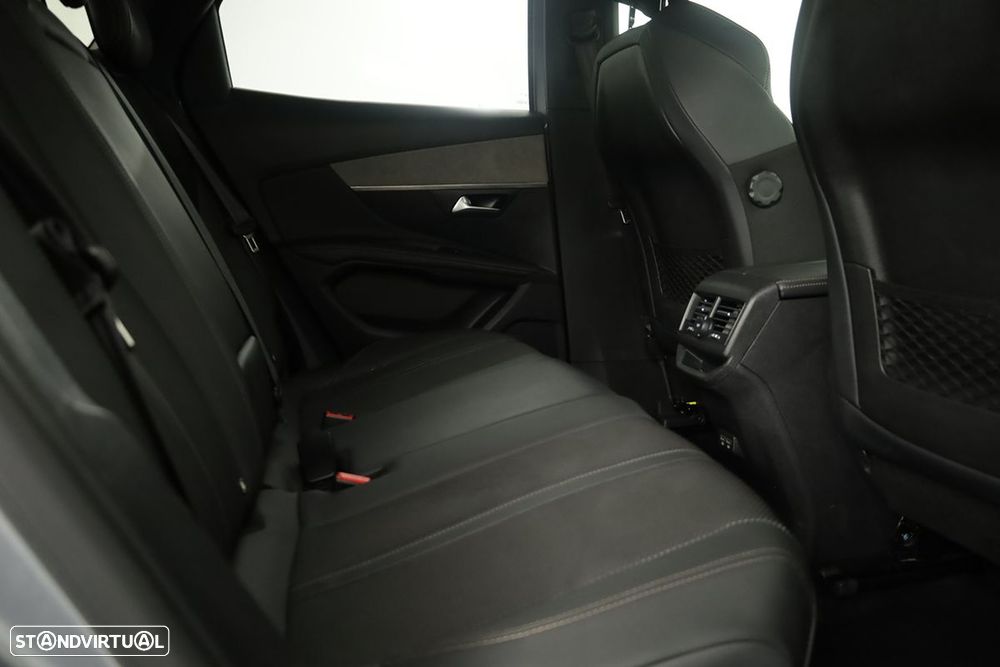 Peugeot 3008 1.2 PureTech GT EAT8 - 22