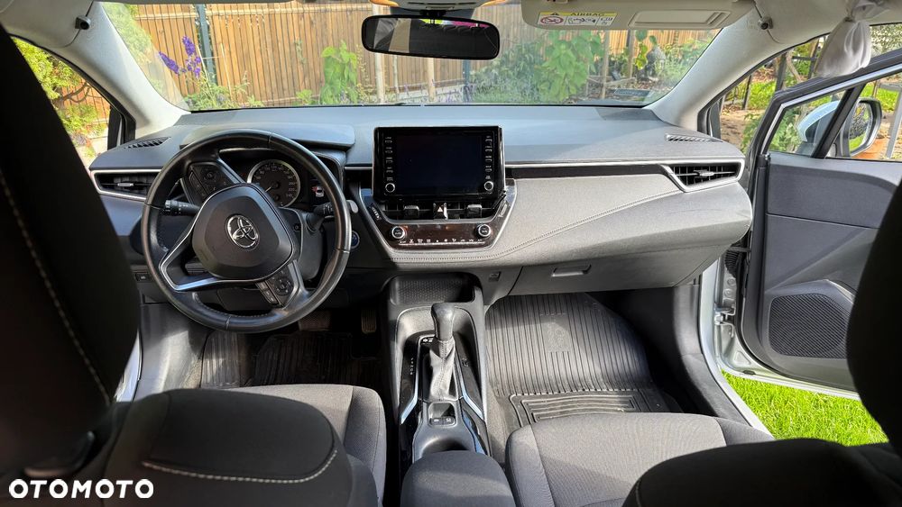 Toyota Corolla 1.8 Hybrid Comfort - 10