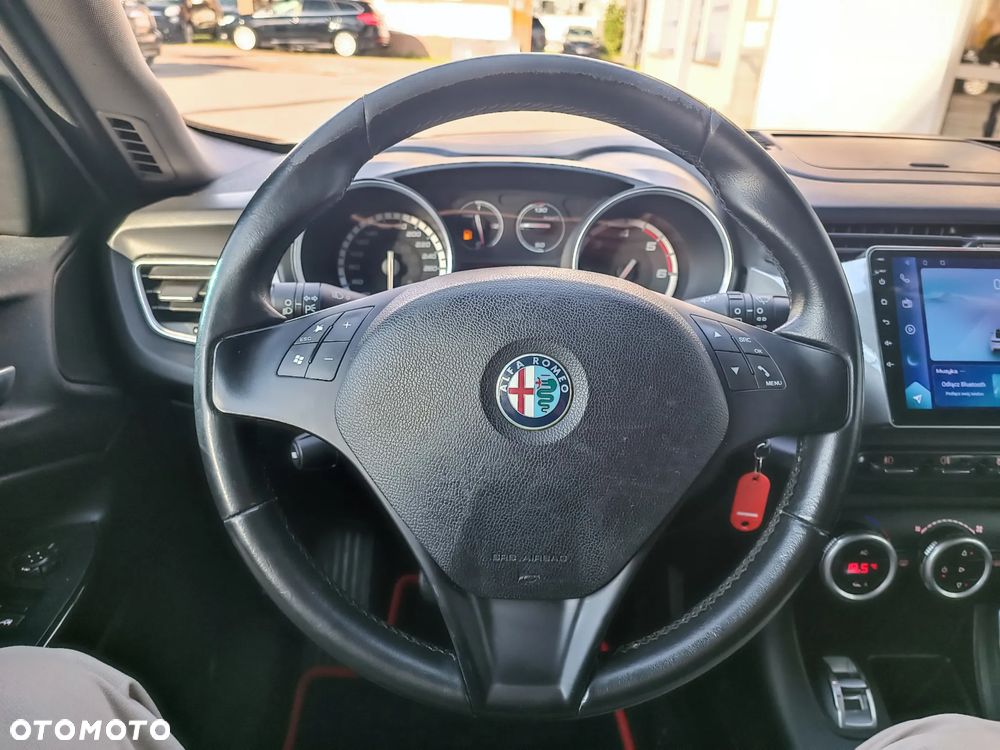Alfa Romeo Giulietta 2.0 JTDM 16V - 14