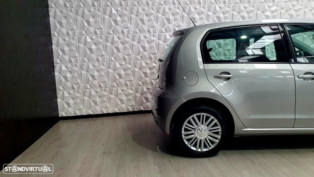VW Up! 1.0 BMT Move - 5