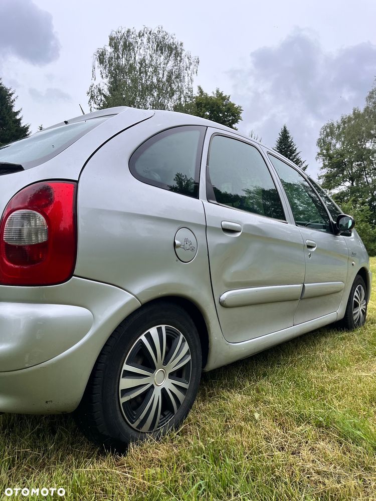 Citroën Xsara Picasso 1.8i Exclusive - 10