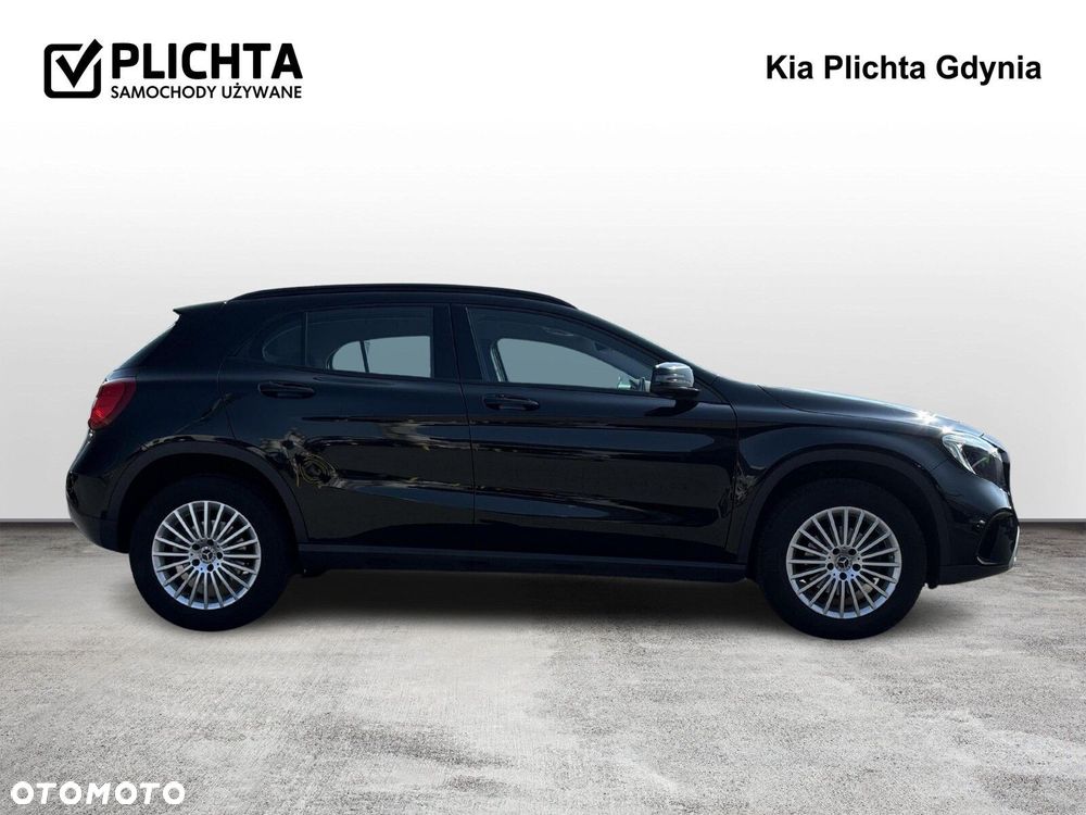 Mercedes-Benz GLA 180 7G-DCT - 6