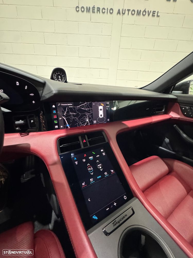 Porsche Taycan 4S - 44