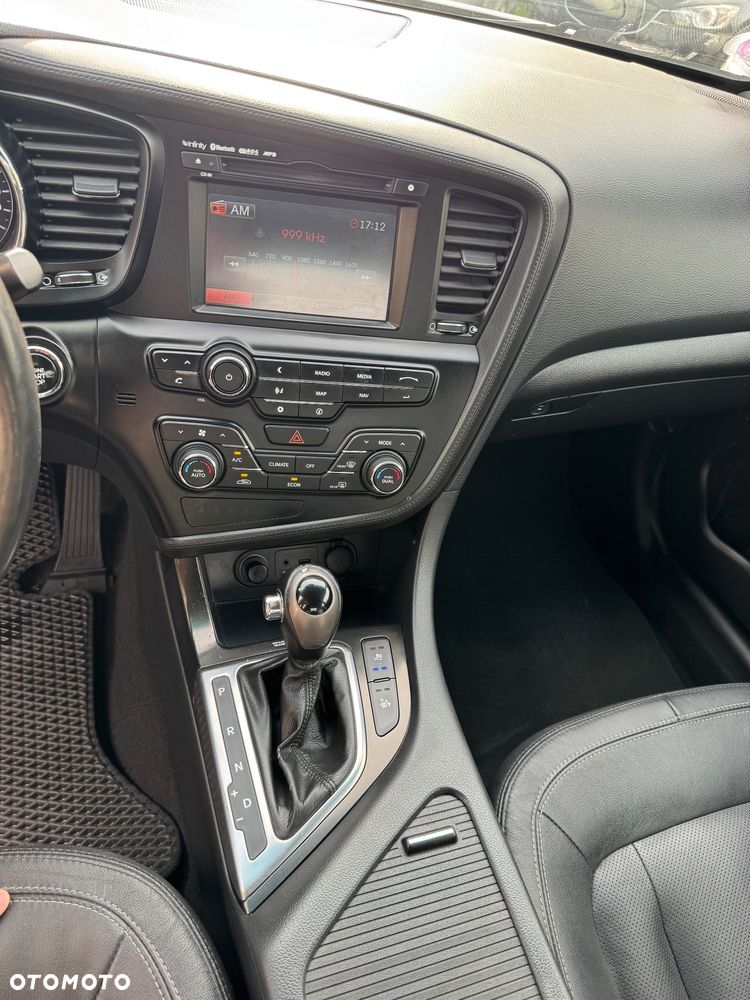 Kia Optima 2.0 Hybrid L - 22