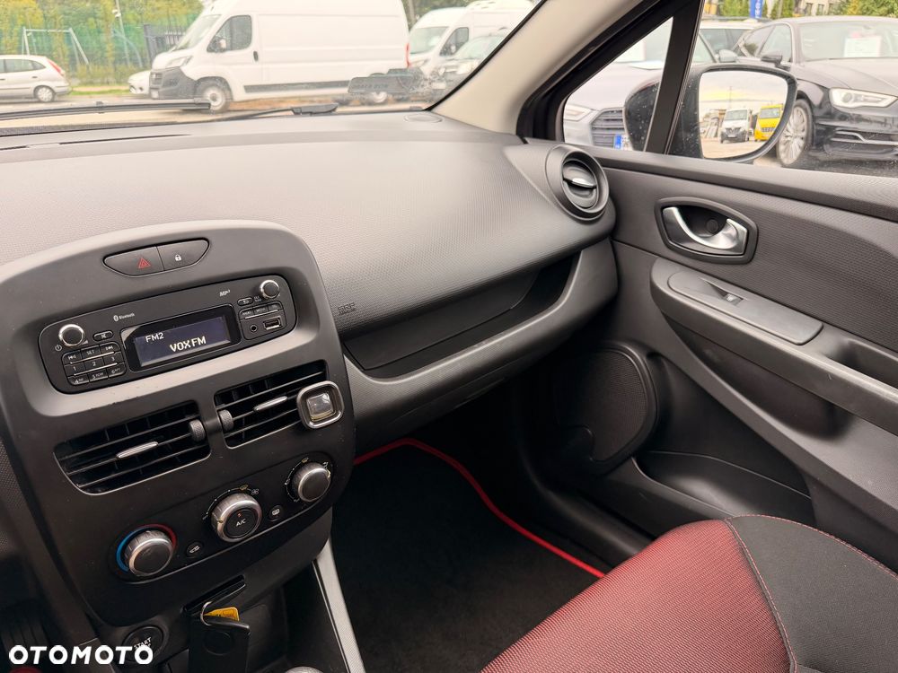 Renault Clio 1.2 16V Intens - 31