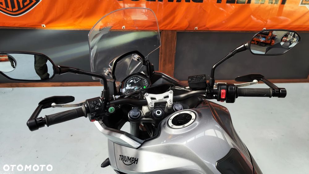 Triumph Tiger - 35
