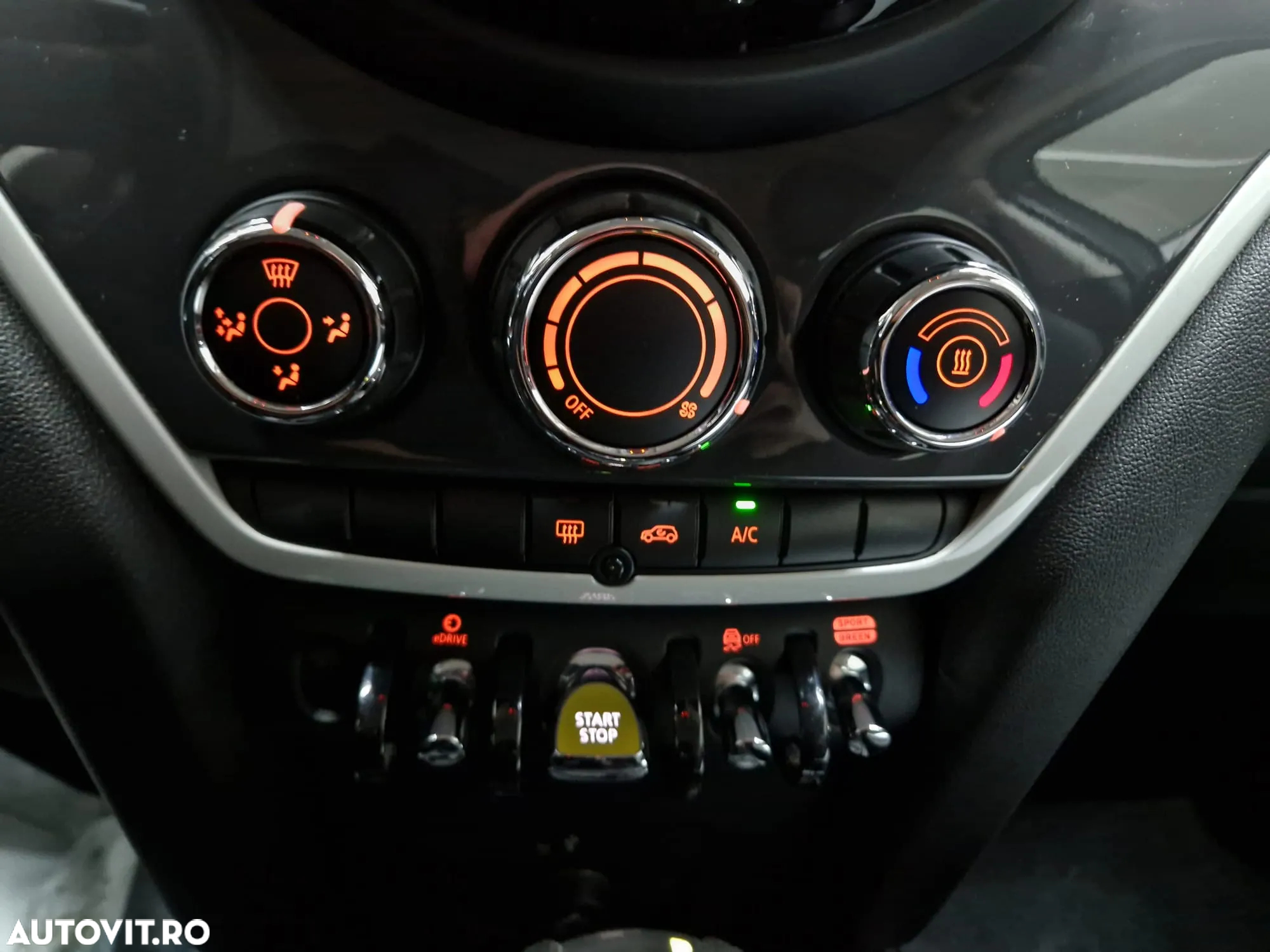 Mini Countryman Cooper S E ALL4 AT - 20