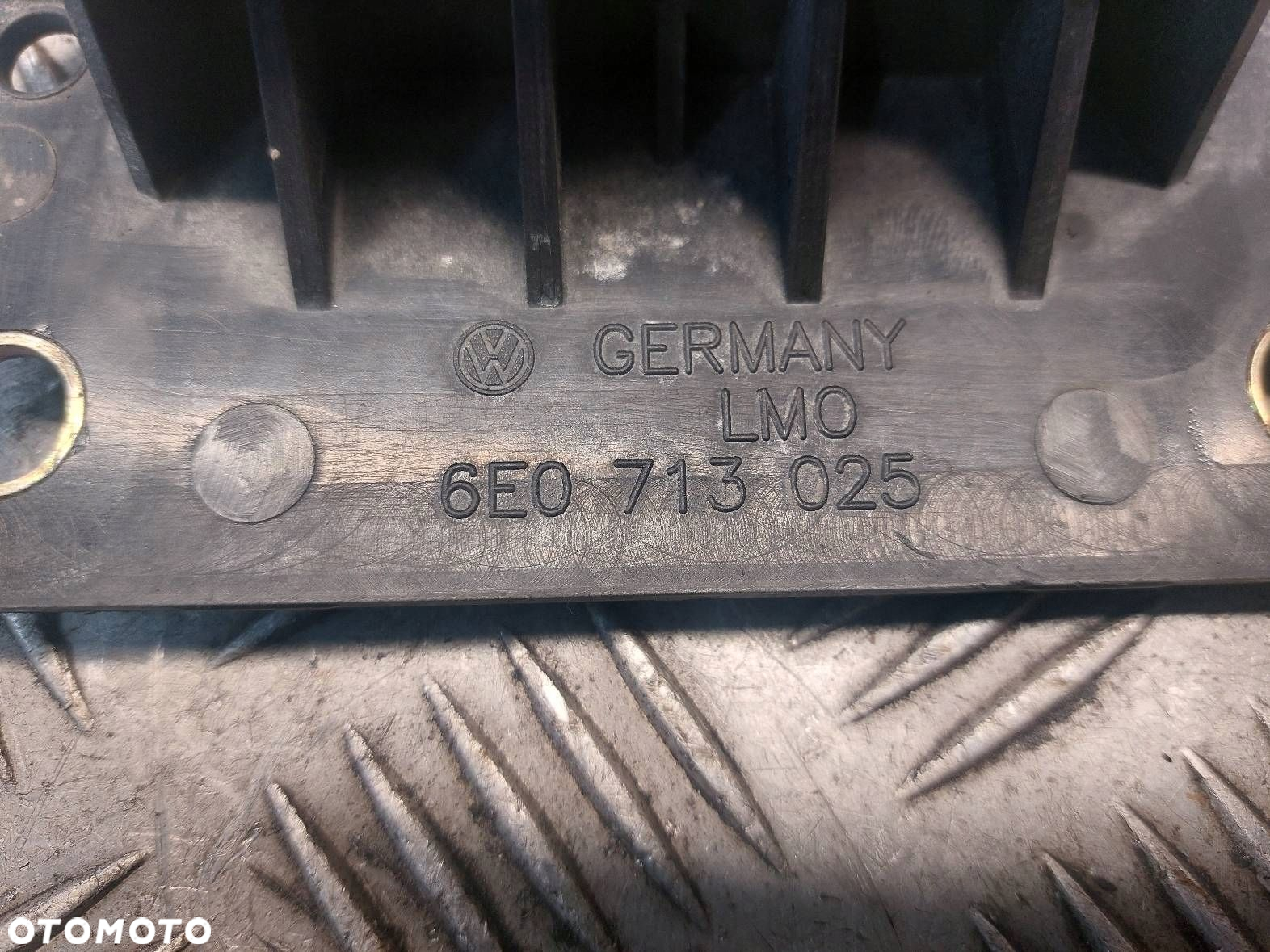 LEWAREK ZMIANY BIEGÓW AUTOMAT VOLKSWAGEN LUPO I 1.2 TDI 6E0713025 - 7