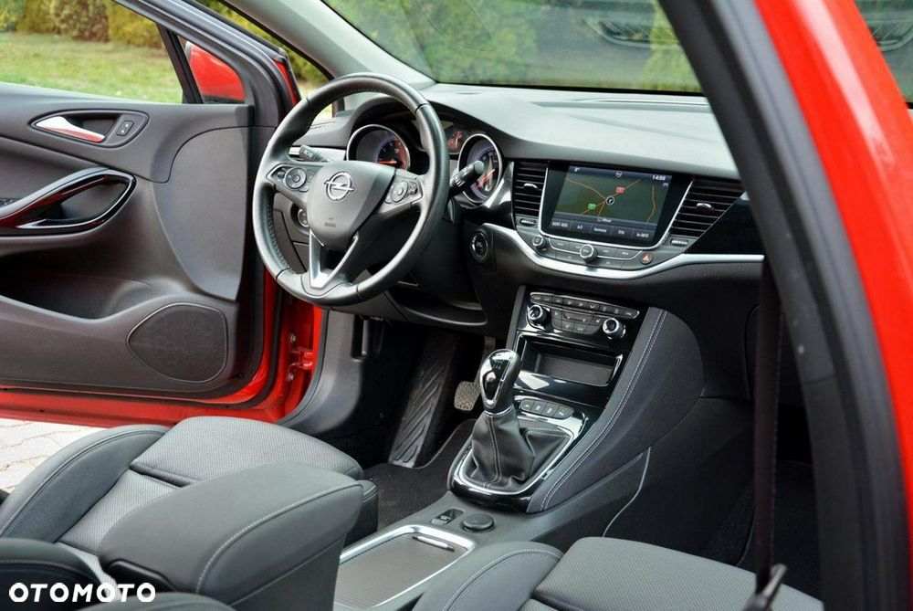 Opel Astra 1.4 Turbo Innovation - 19