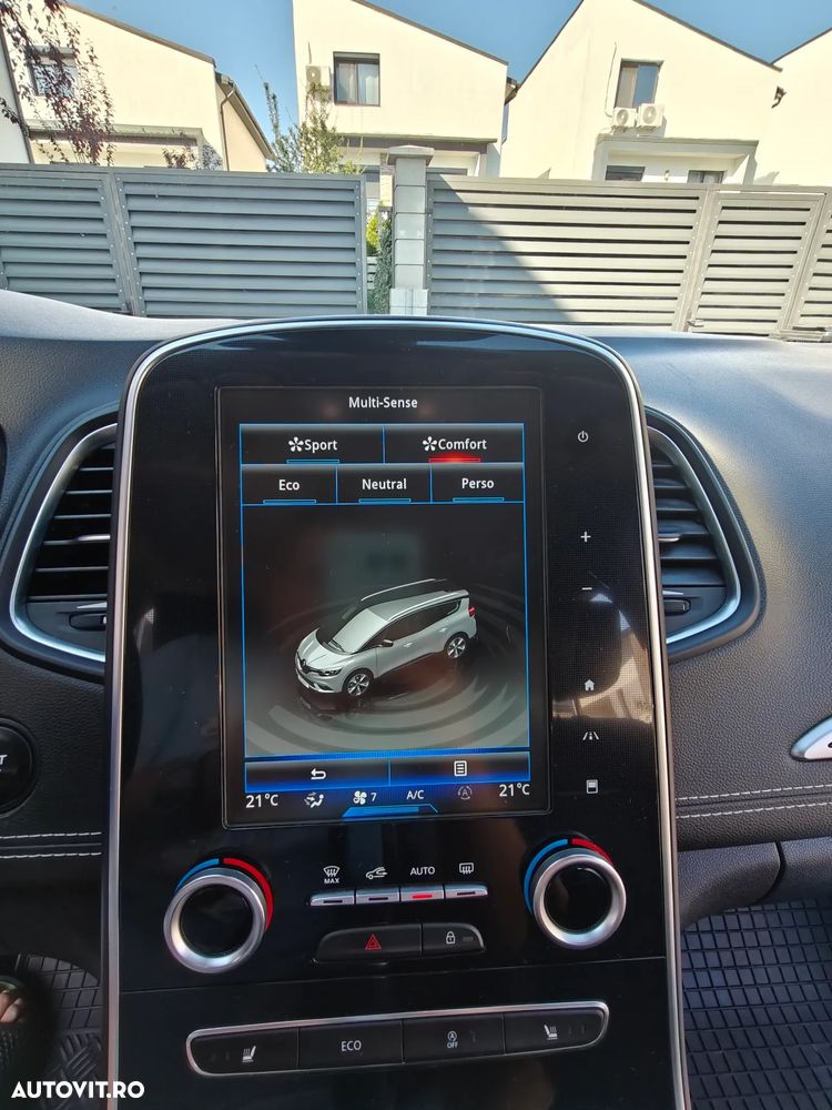 Renault Scenic ENERGY dCi 110 EDC BOSE EDITION - 17