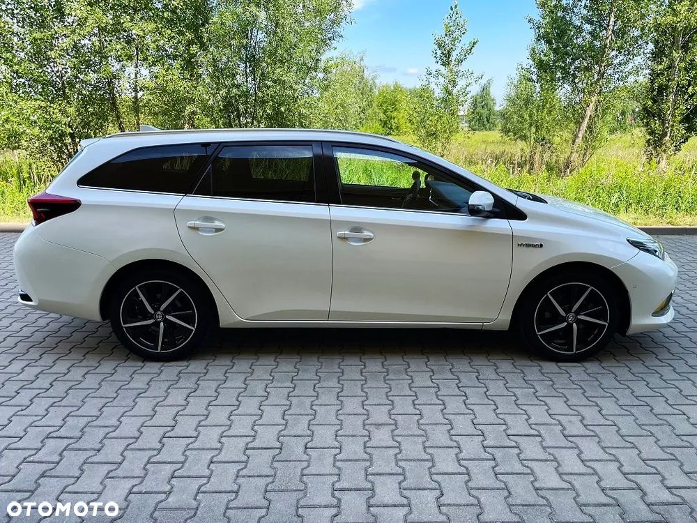 Toyota Auris 1.8 HSD Prestige NAVI - 8