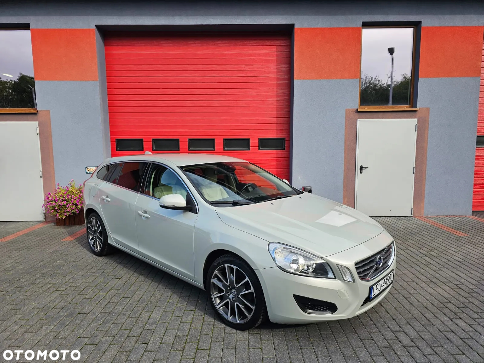 Volvo V60 D3 Geartronic Summum - 2