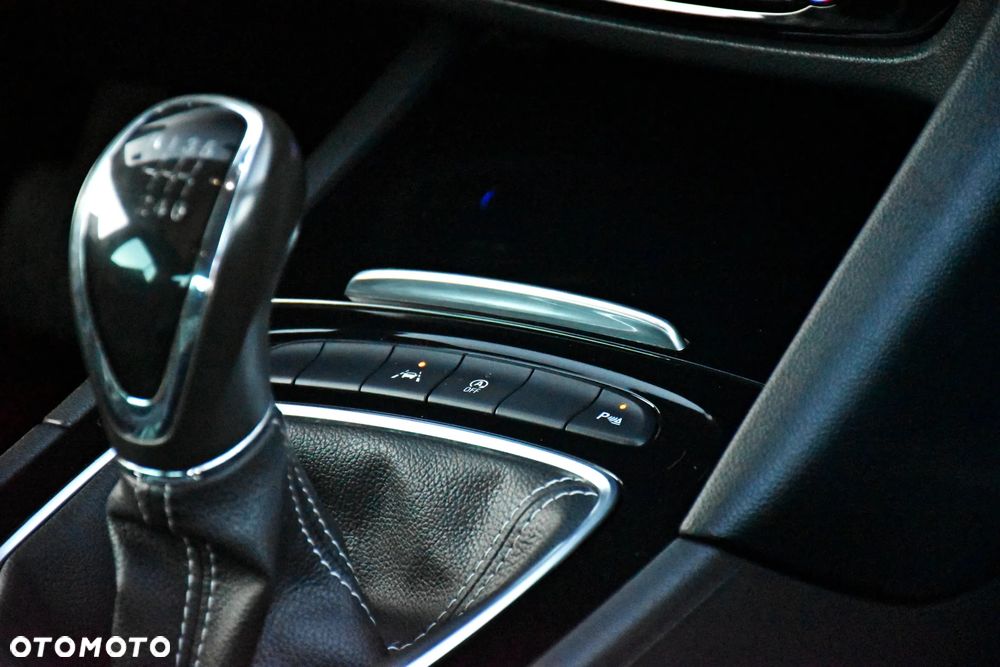 Opel Insignia 2.0 Ultimate Exclusive - 38