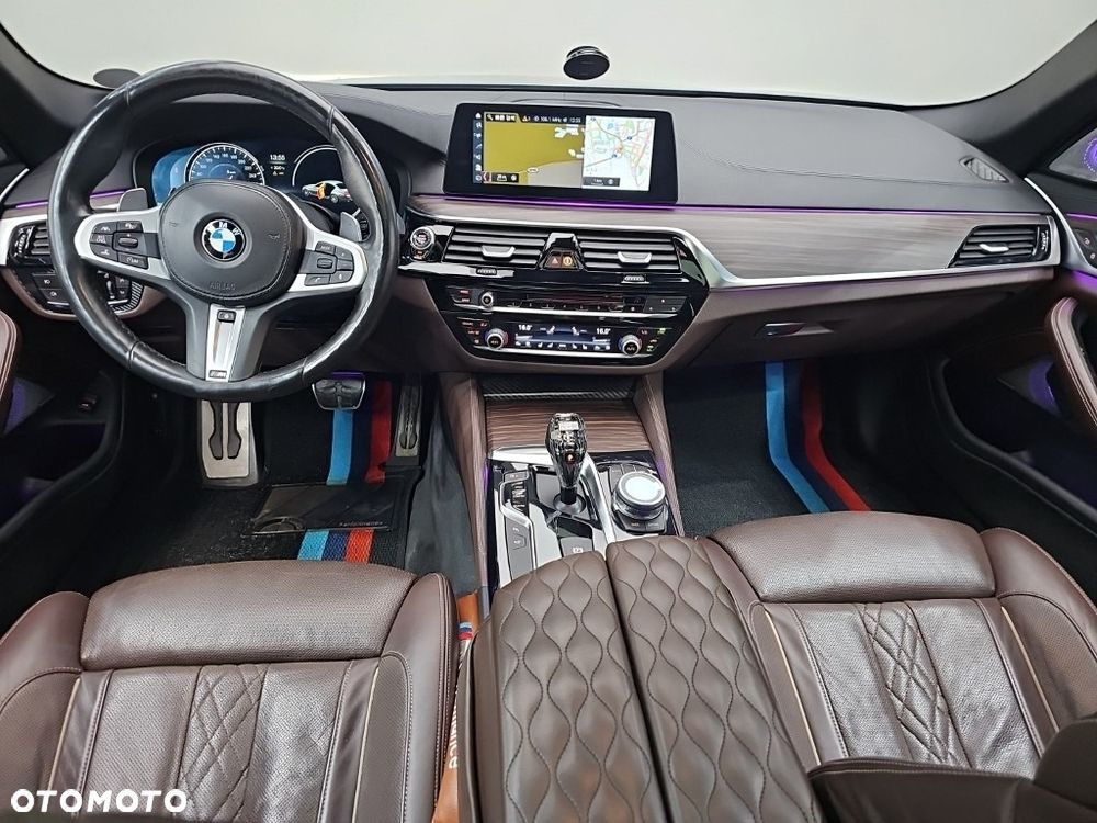 BMW Seria 5 530i xDrive M Sport Edition - 7