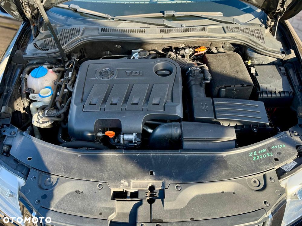 Skoda Superb 2.0 TDI DSG FAMILY - 15