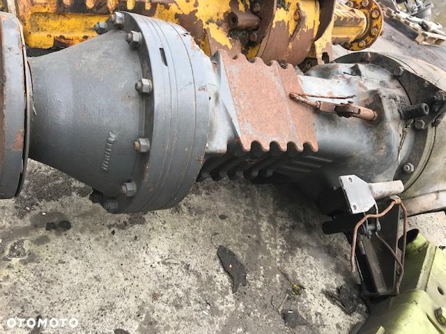 Massey Fergusson 760 860 Fermec 760 860 - Most Tylny - 1
