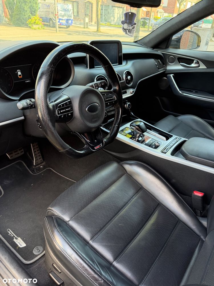Kia Stinger 2.0 T-GDI GT Line - 8