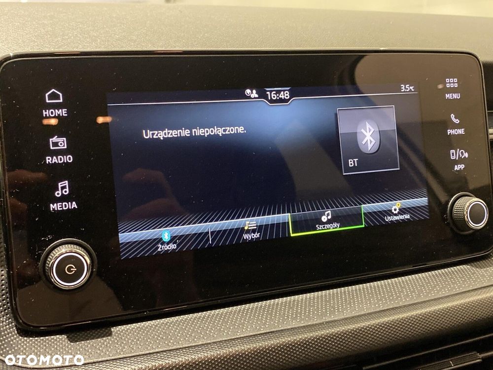 Skoda Fabia 1.0 Essence - 27