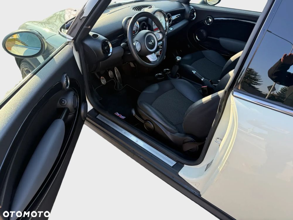 MINI Cooper S Standard - 5