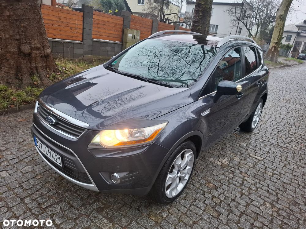 Ford Kuga 2.5 4x4 Titanium - 28