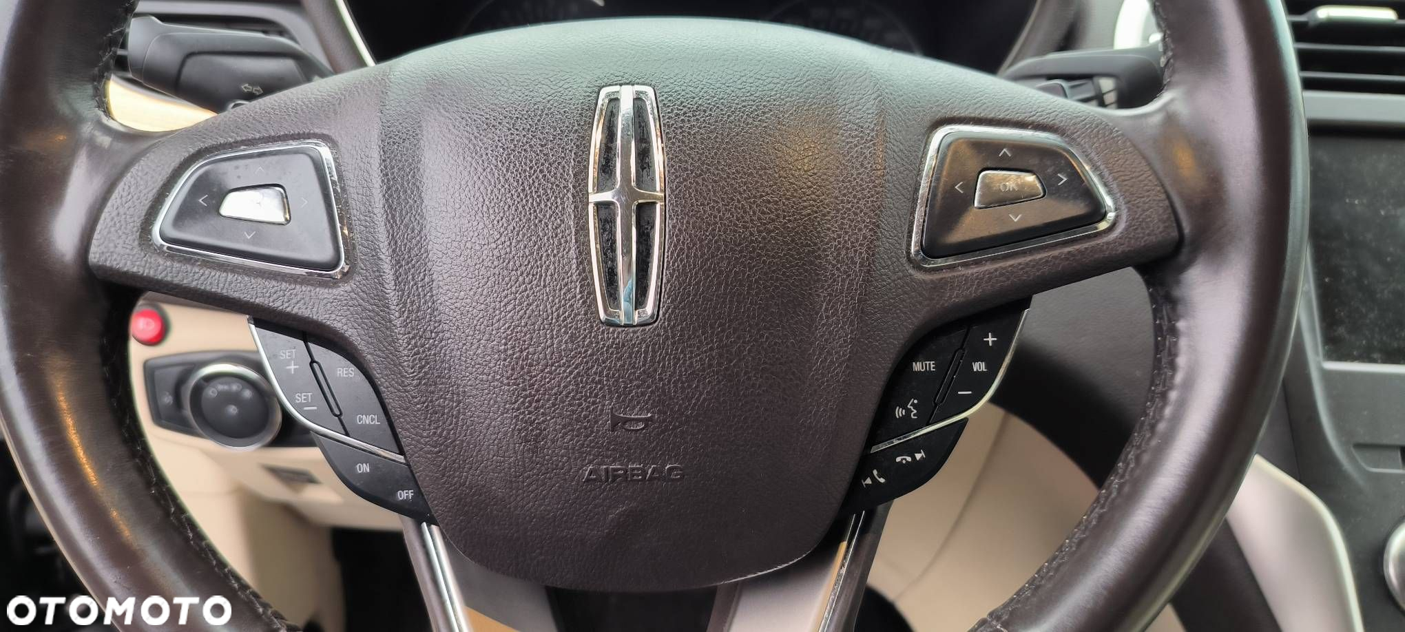 DESKA KOKPIT LINCOLN MKC AIRBAG PASY - 2