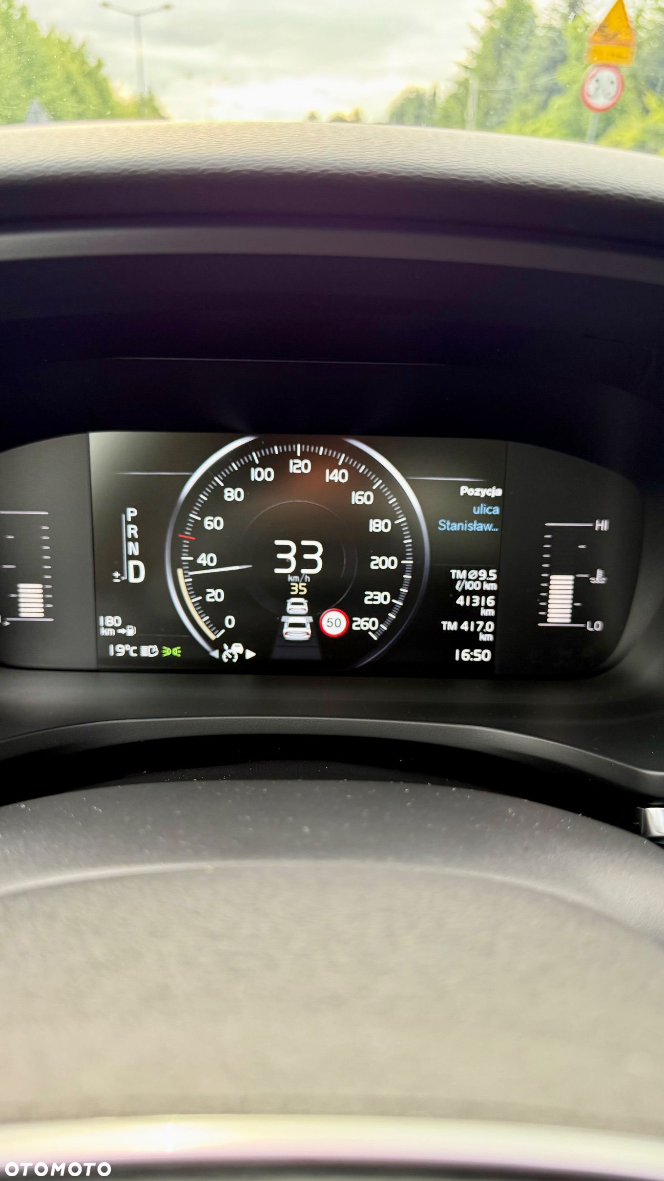Volvo S60 T6 AWD Momentum Pro - 29