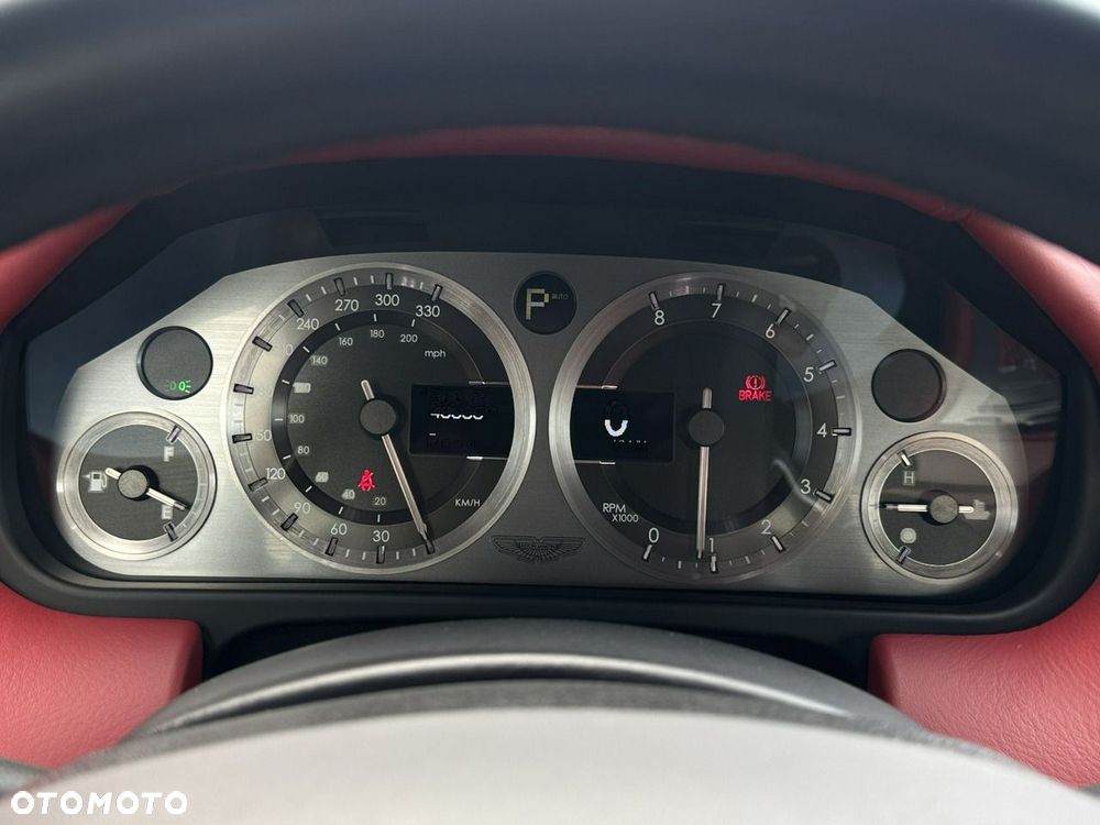 Aston Martin DB9 Touchtronic - 16