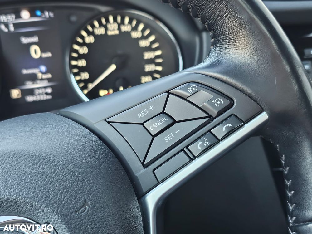 Nissan X-Trail 1.3 DIG-T Tekna - 24