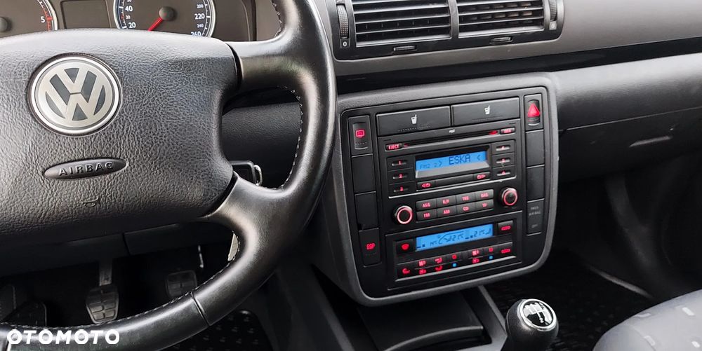 Volkswagen Sharan 1.9 TDI Trendline - 34