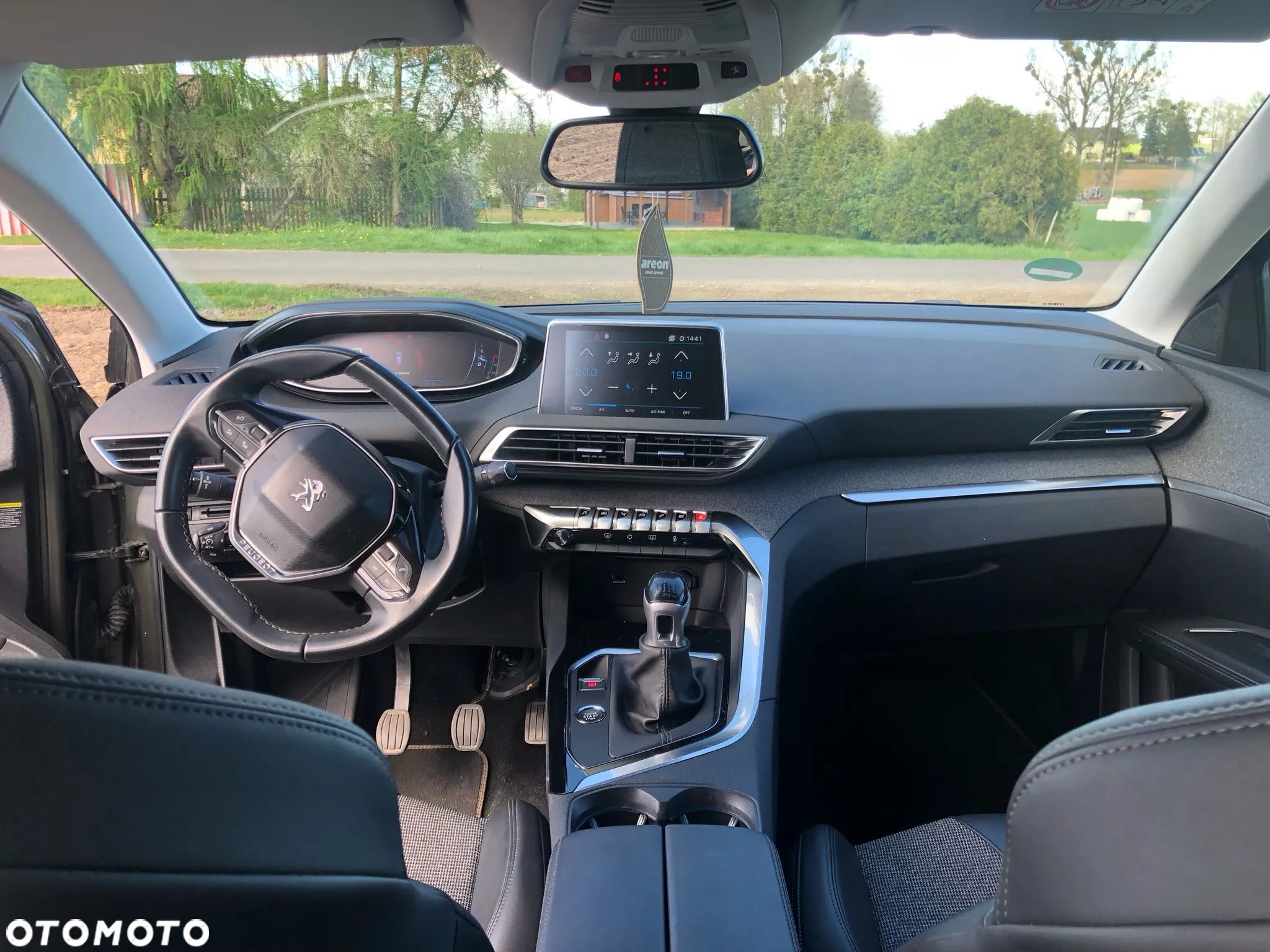 Peugeot 5008 1.5 BlueHDi Allure S&S - 9