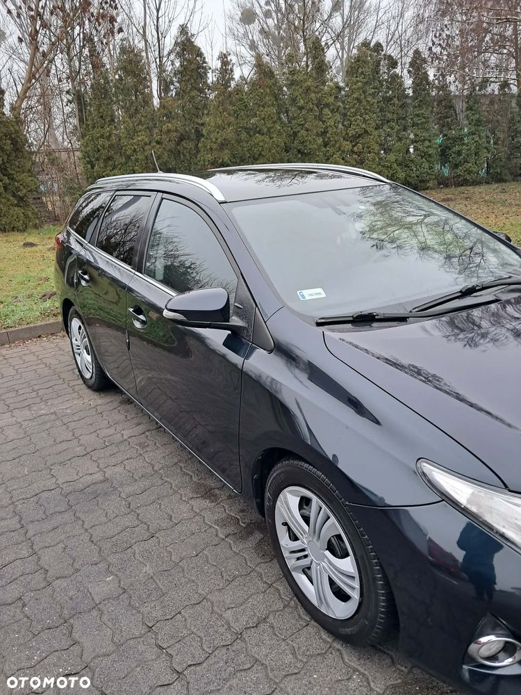 Toyota Auris - 12