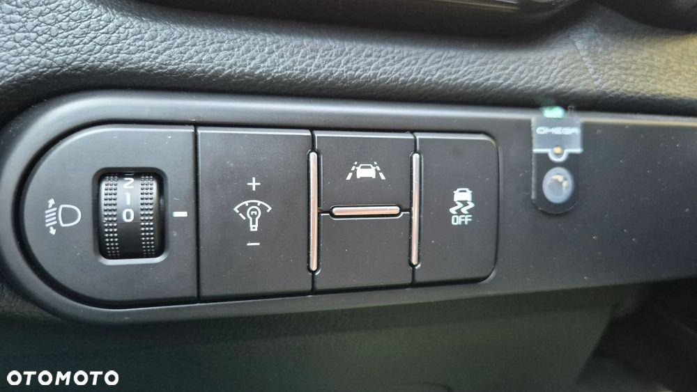 Kia XCeed 1.4 T-GDI L Business Line DCT - 23