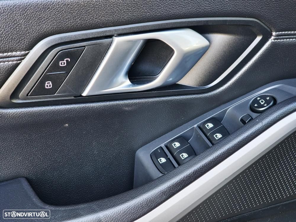 BMW 320 e Touring Line Sport Auto - 12