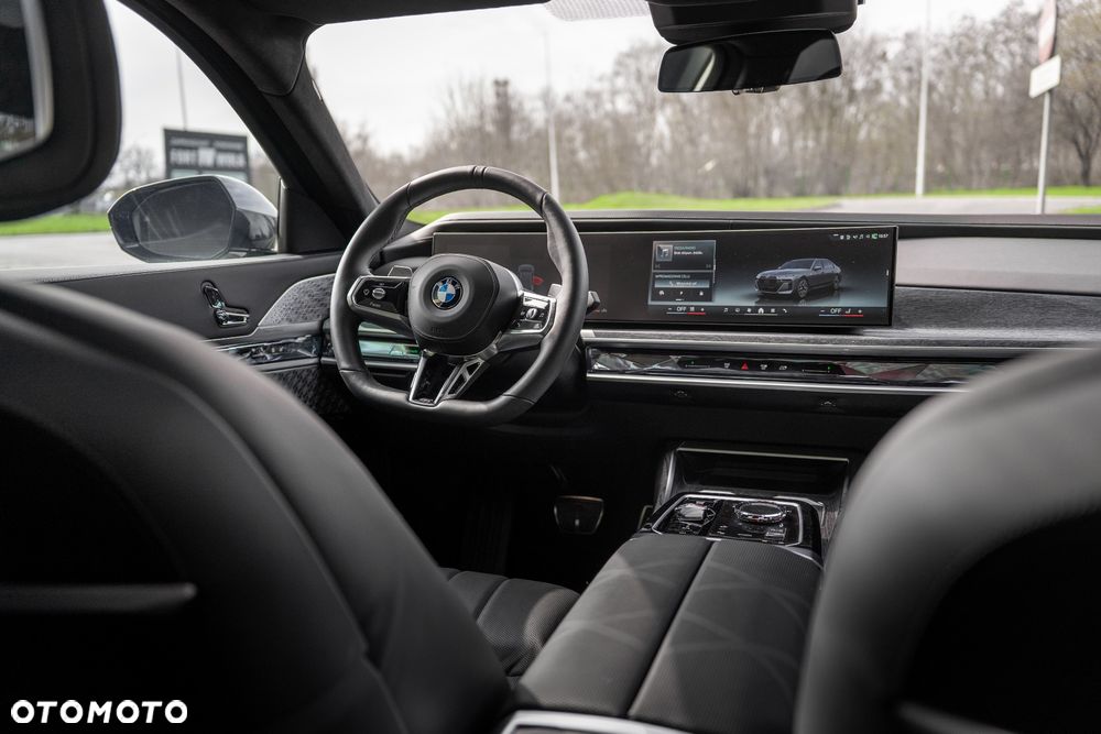 BMW Seria 7 740d xDrive mHEV Individual Edition sport - 20