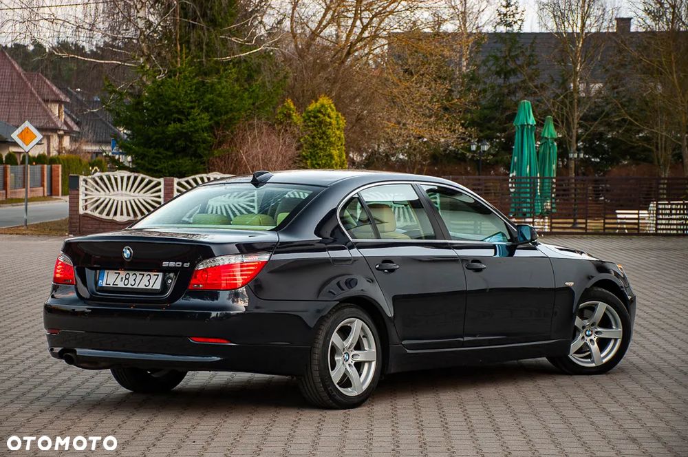 BMW Seria 5 - 33