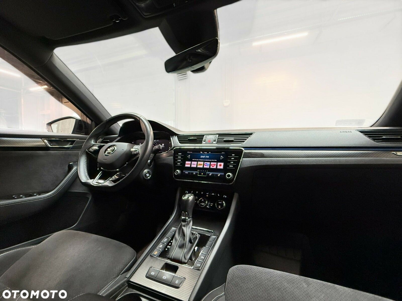 Skoda Superb 2.0 TSI Sportline DSG - 26