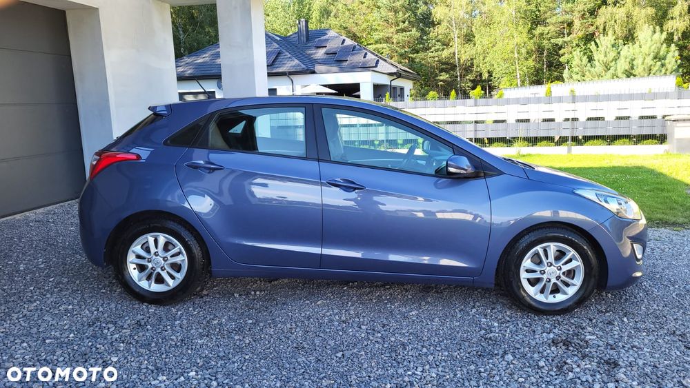 Hyundai i30 1.4 Intro Edition - 7