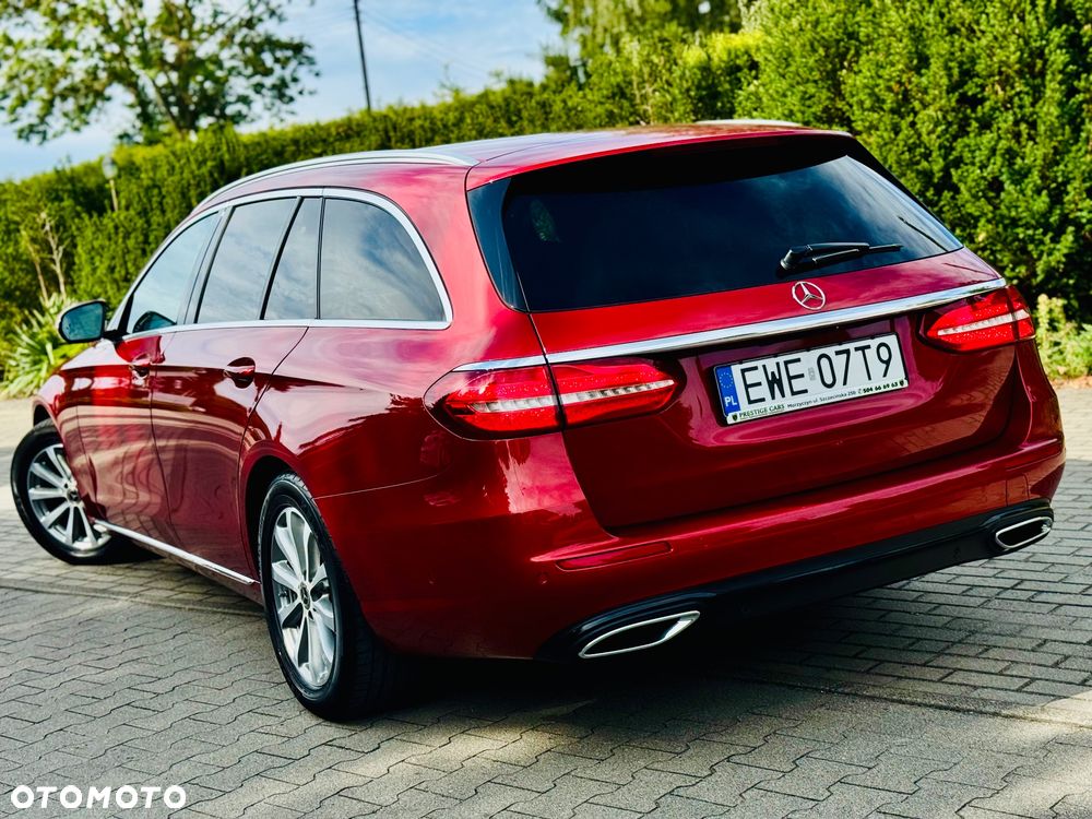 Mercedes-Benz Klasa E 220 d T 9G-TRONIC Exclusive - 12