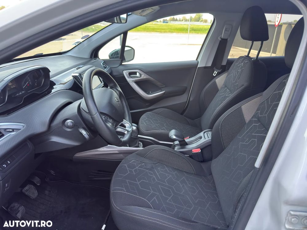 Peugeot 2008 PureTech 82 Active - 6