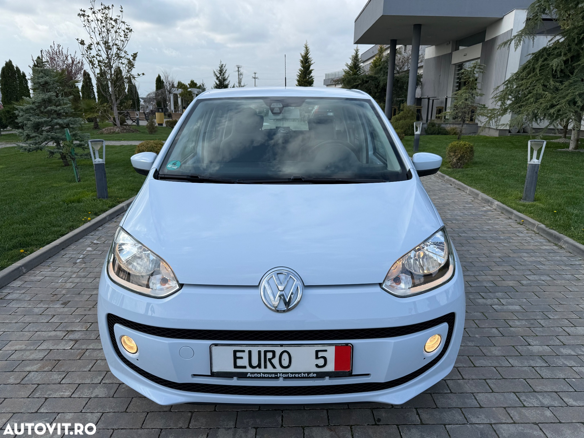 Volkswagen up! - 5