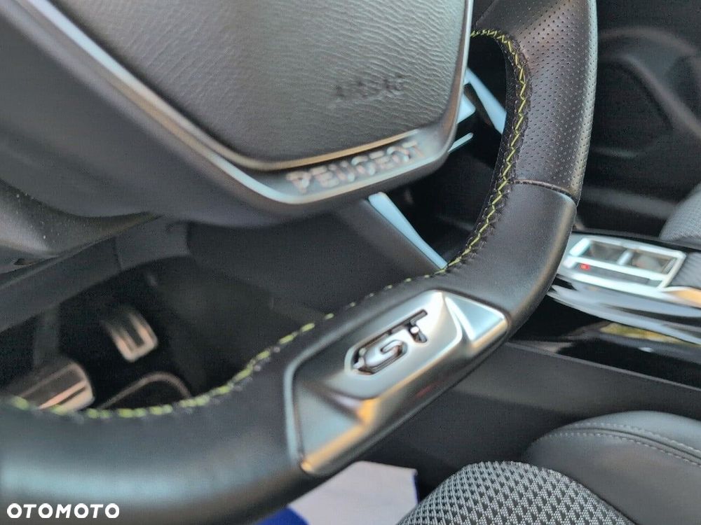 Peugeot 2008 1.2 PureTech GT S&S EAT8 - 13