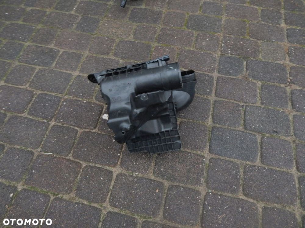 OBUDOWA FILTRA RENAULT MEGANE IV 1,5 DCI - 3