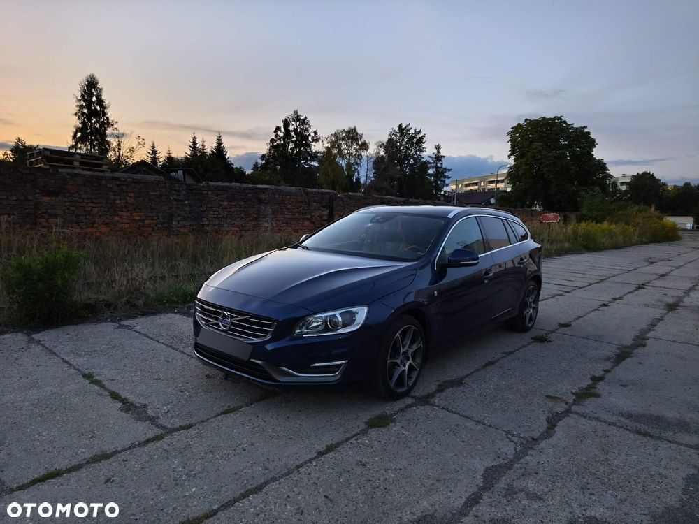 Volvo V60 D4 AWD Ocean Race - 3