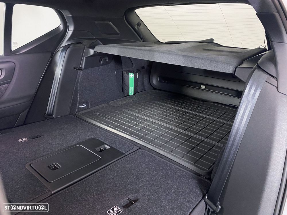 Volvo XC 40 1.5 T3 R-Design Geartronic - 20