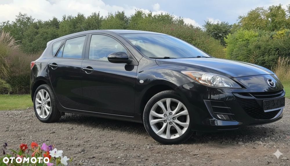 Mazda 3 1.6 Active + - 12