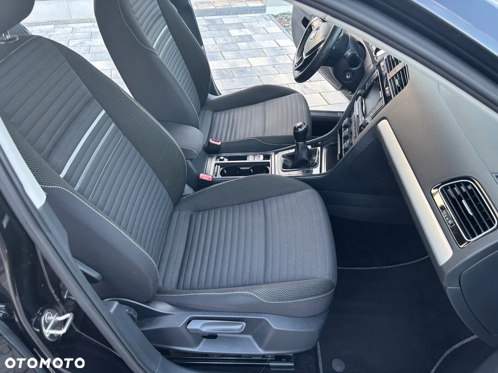 Volkswagen Golf 1.2 TSI BlueMotion Technology Cup - 24