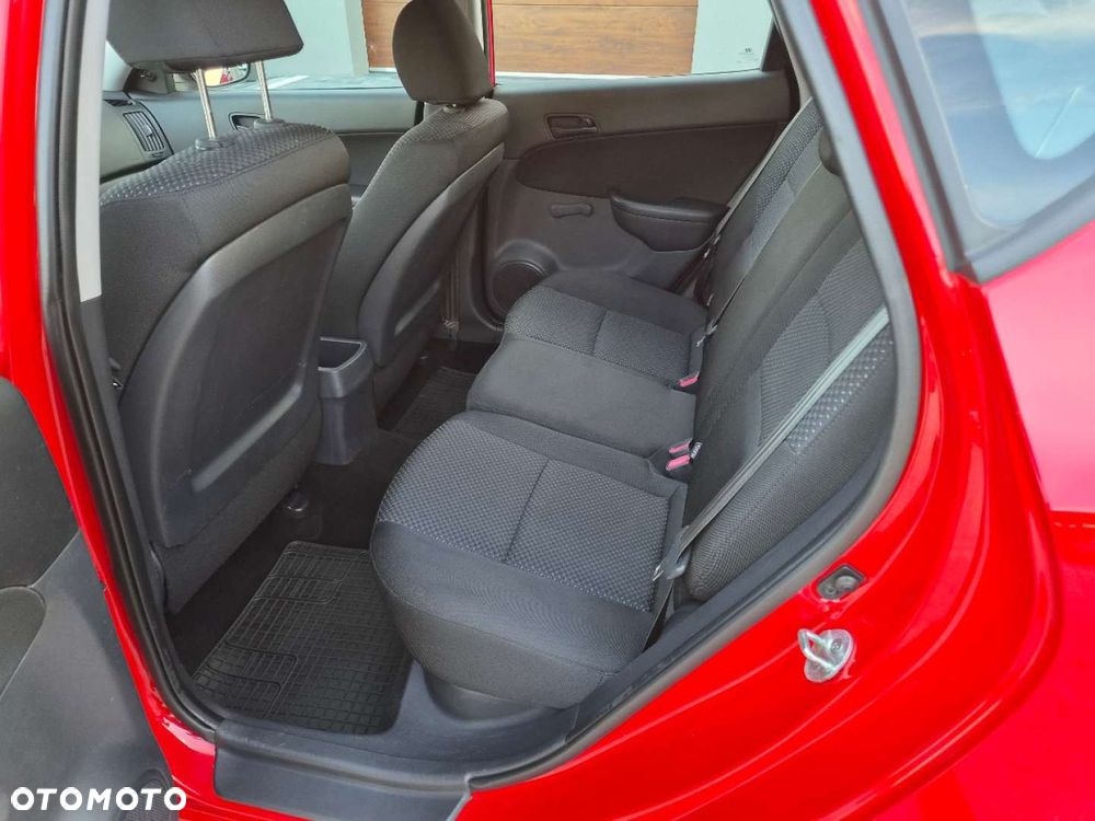 Hyundai i30 - 19